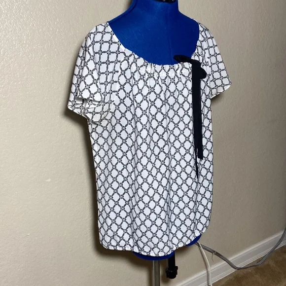 LOFT blouse - Picture 3 of 5